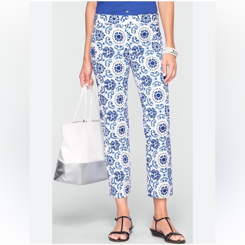 Talbots Heritage Ankle Crop Pants. Navy Blue White Circular Print. Size 16P(599i